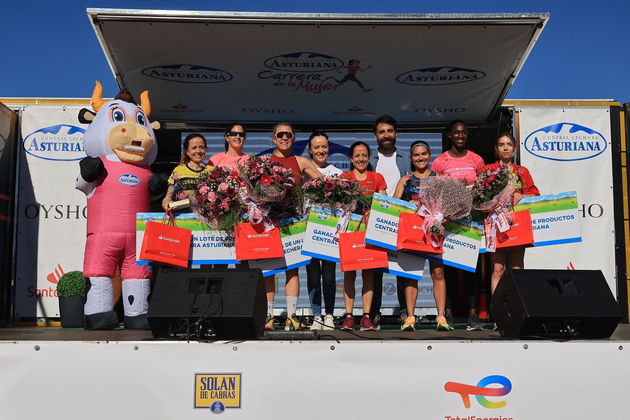 Las mejores fotos de la Carrera de la Mujer Central Lechera Asturiana de Valencia. 0944