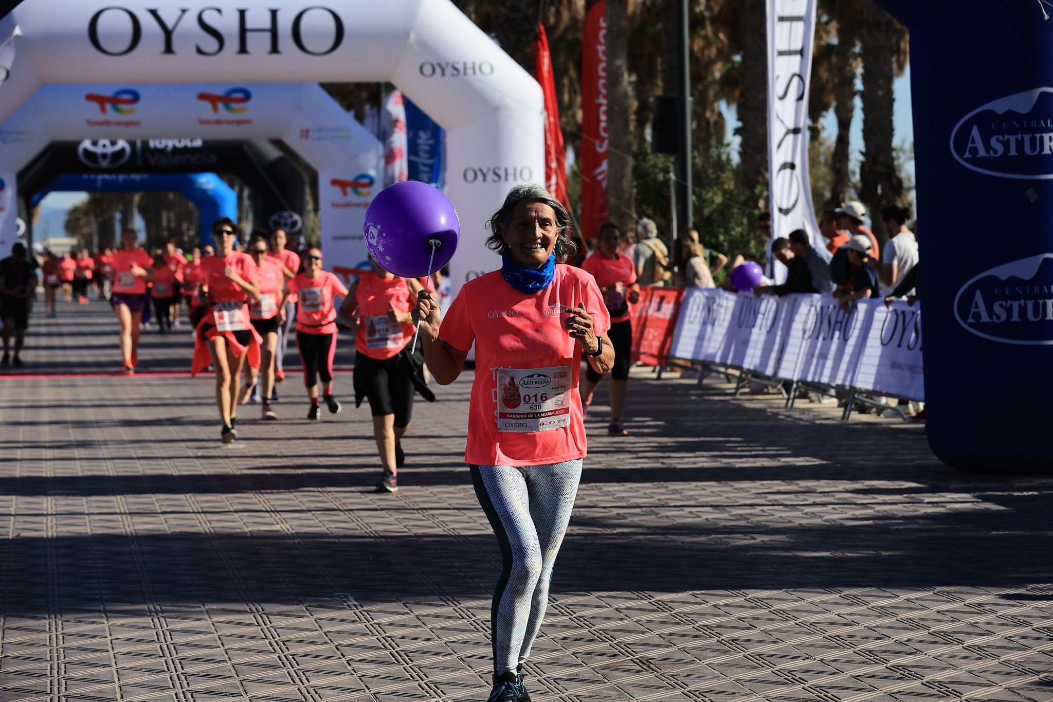 Las mejores fotos de la Carrera de la Mujer Central Lechera Asturiana de Valencia. 0745