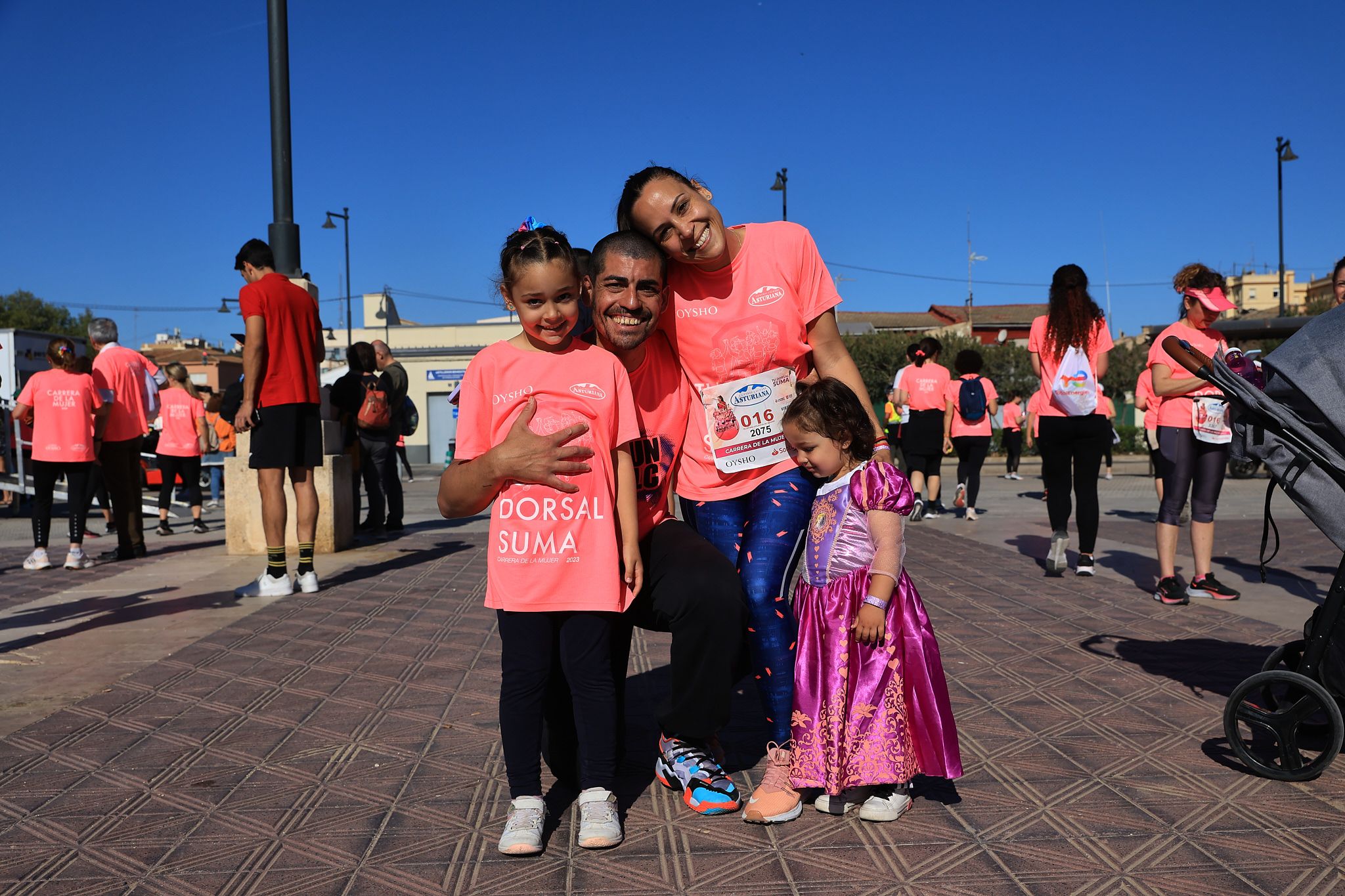 Las mejores fotos de la Carrera de la Mujer Central Lechera Asturiana de Valencia. 0950