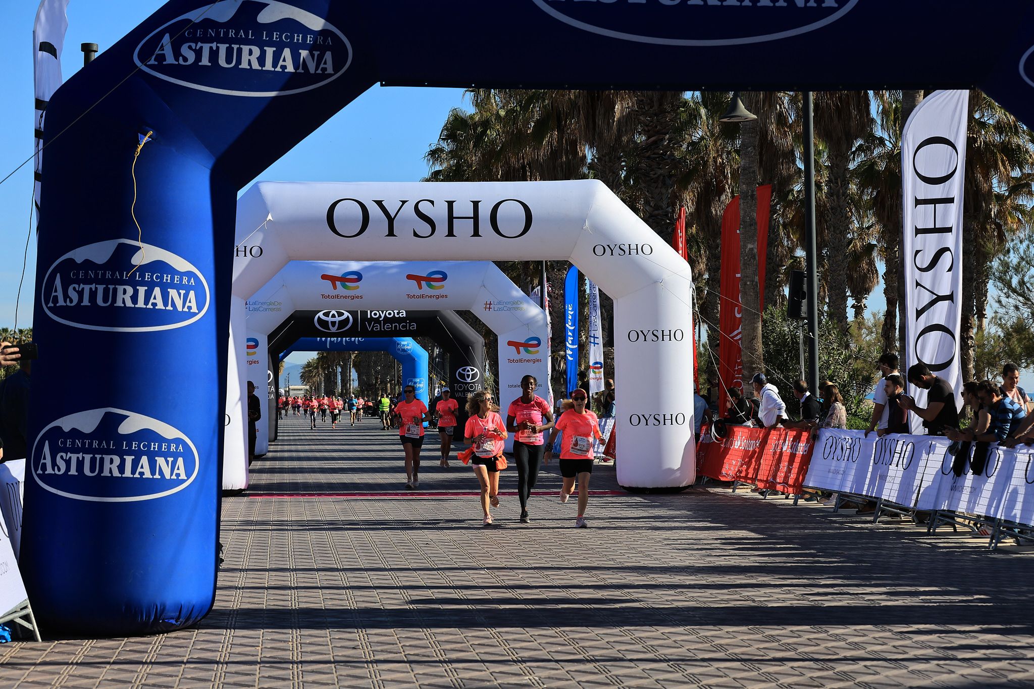 Las mejores fotos de la Carrera de la Mujer Central Lechera Asturiana de Valencia. 0446