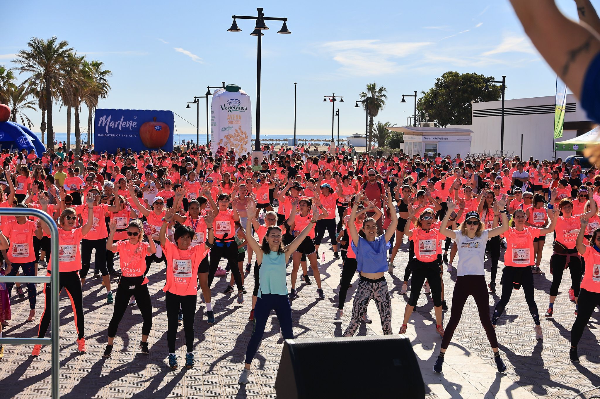 Las mejores fotos de la Carrera de la Mujer Central Lechera Asturiana de Valencia. 0964