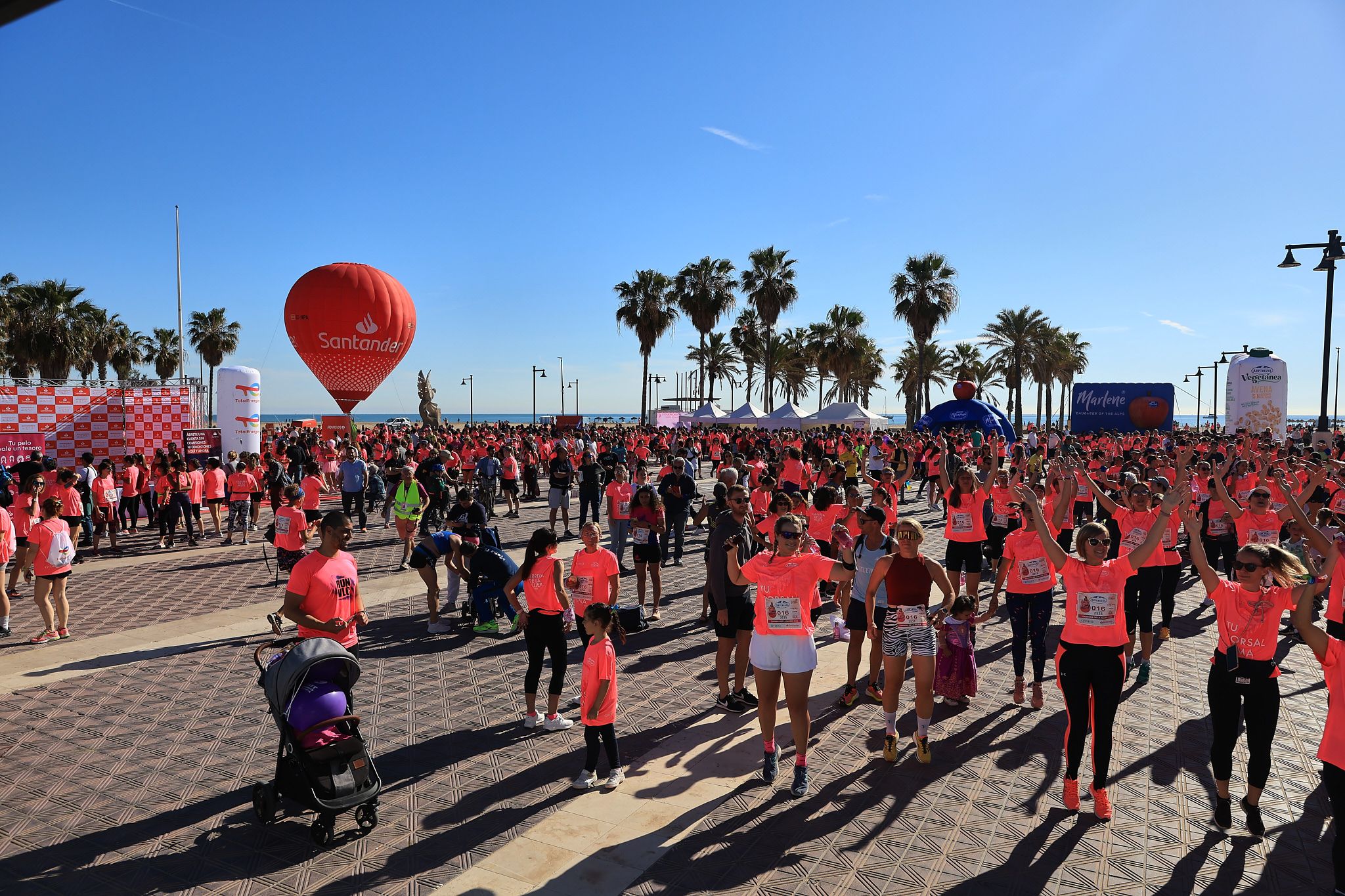Las mejores fotos de la Carrera de la Mujer Central Lechera Asturiana de Valencia. 0968