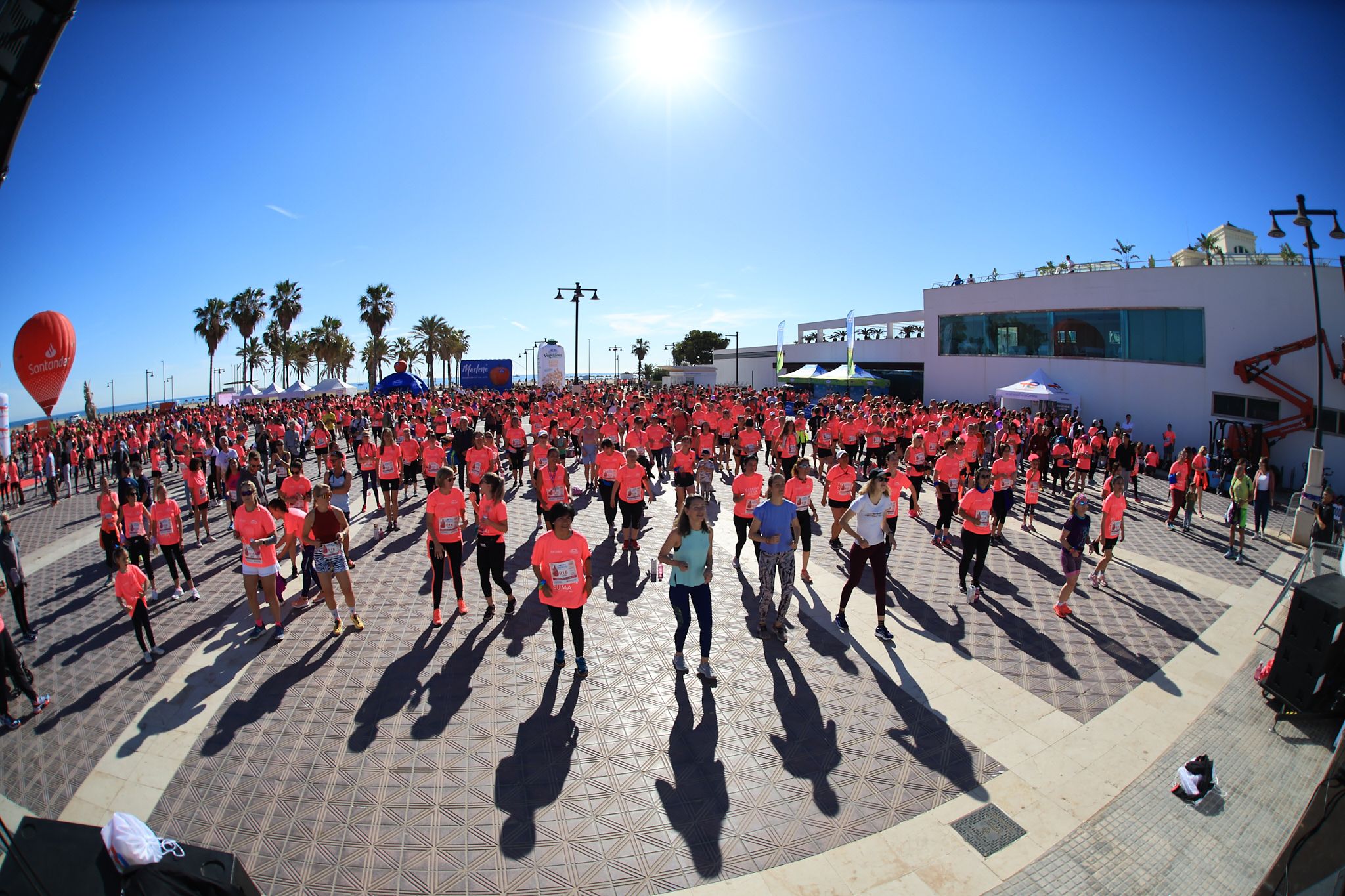 Las mejores fotos de la Carrera de la Mujer Central Lechera Asturiana de Valencia. 0970