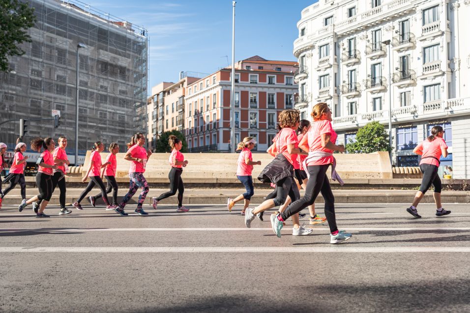 Las mejores fotos de la Carrera de la Mujer Central Lechera Asturiana de Madrid. 0814 2