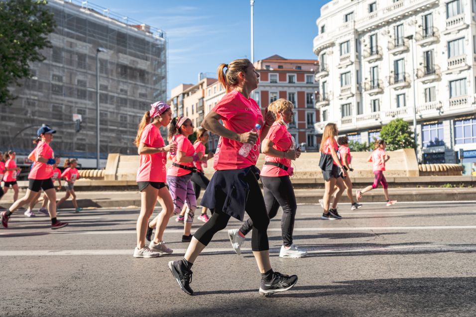 Las mejores fotos de la Carrera de la Mujer Central Lechera Asturiana de Madrid. 0823 2