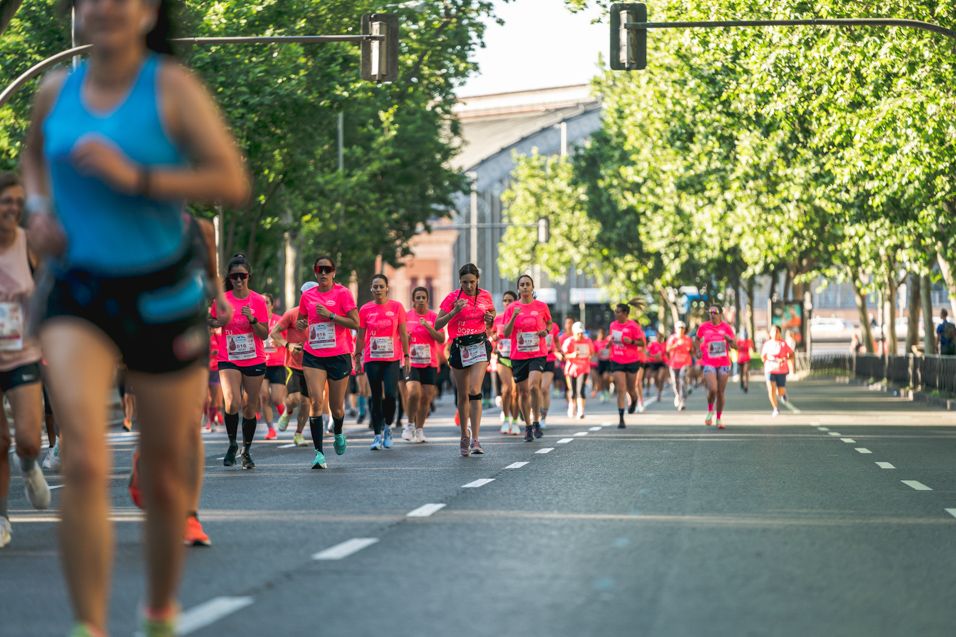 Las mejores fotos de la Carrera de la Mujer Central Lechera Asturiana de Madrid. 605 2