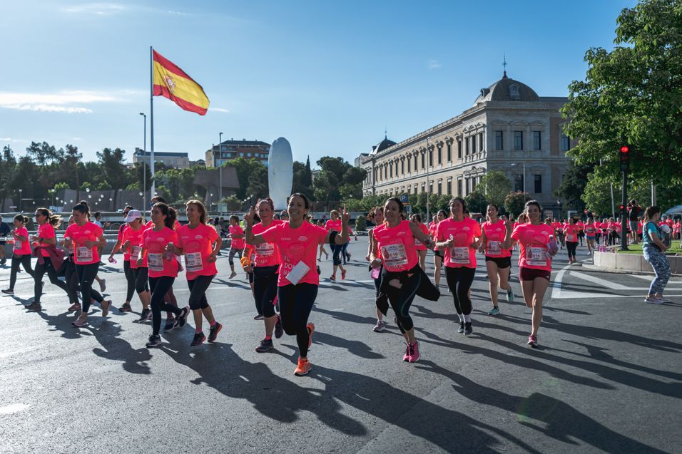 Las mejores fotos de la Carrera de la Mujer Central Lechera Asturiana de Madrid. 0701 2
