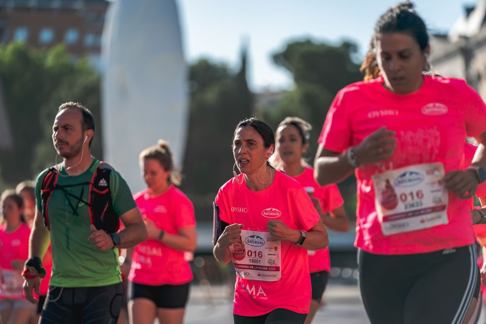 Las mejores fotos de la Carrera de la Mujer Central Lechera Asturiana de Madrid. 736 2