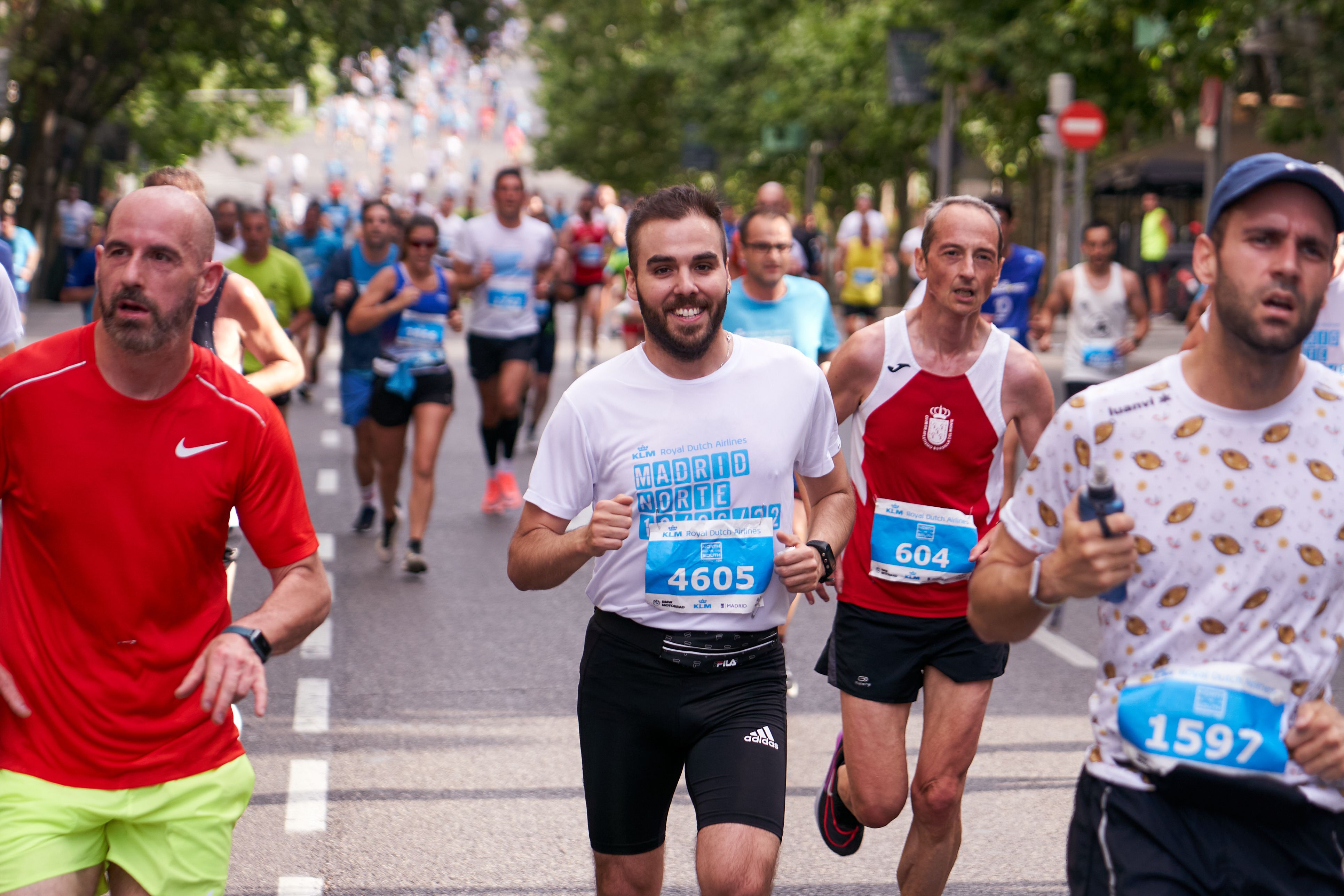 Corras por el Norte o corras por el Sur, lo único seguro es que vas a disfrutar a tope esta rapidísima carrera de 10 km.