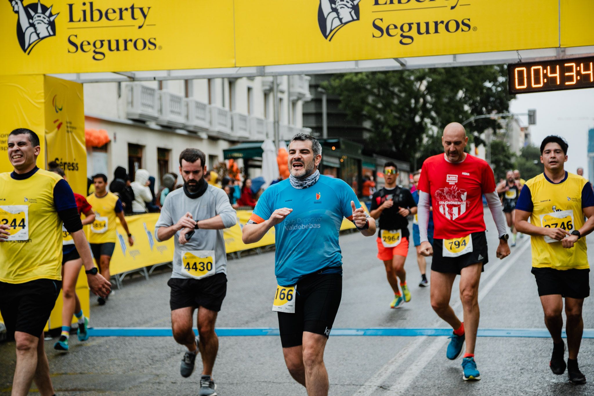 Las mejores fotos de la meta de la Carrera Liberty 2023. (99)
