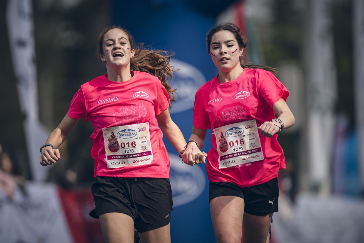 Aquí tienes todas las fotos de la Carrera de la Mujer de Vitoria Gasteiz. FOTORUNNERS.