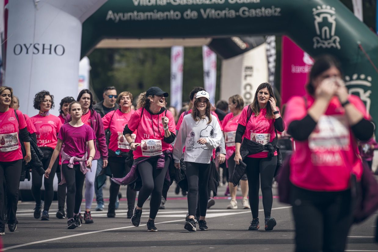 Las mejores fotos de la Carrera de la Mujer de Vitoria Gasteiz. 404.