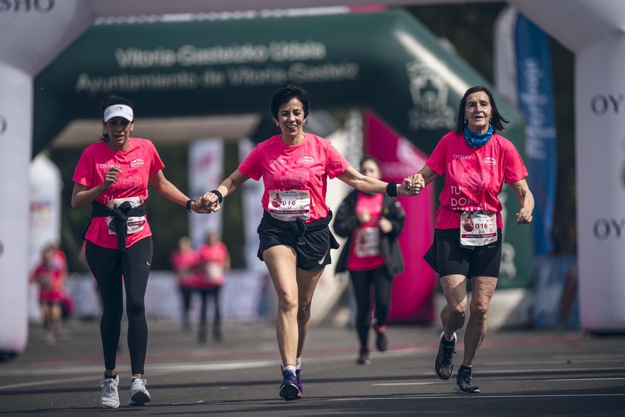 Las mejores fotos de la Carrera de la Mujer de Vitoria Gasteiz. 334.