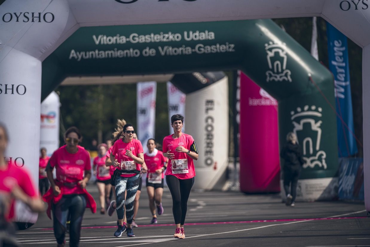 Las mejores fotos de la Carrera de la Mujer de Vitoria Gasteiz. 354.