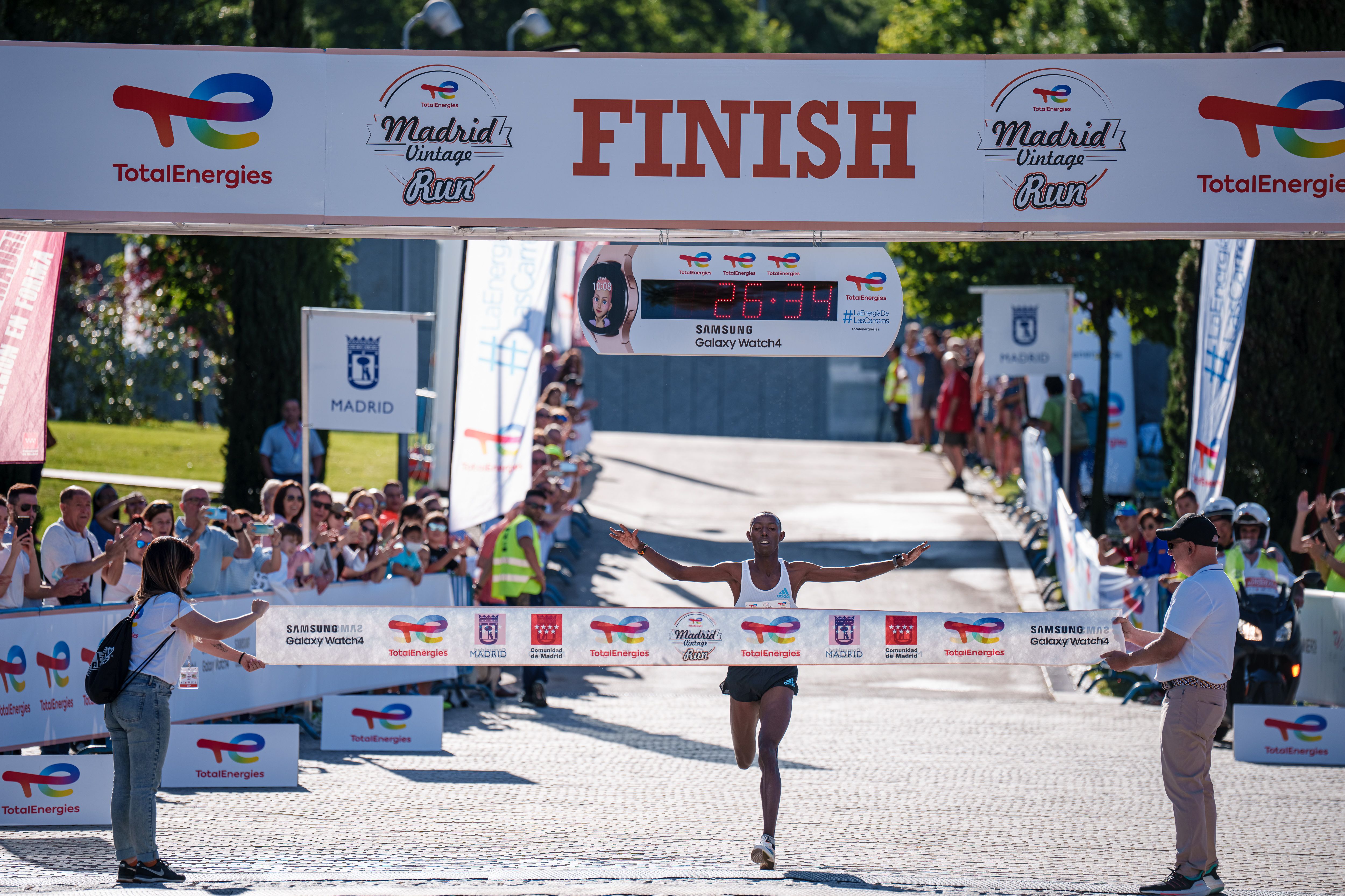 El keniano Weldon Langat, ganador de Madrid Vintage Run by TotalEnergies 2022 con 26:34; solo dos hombres en toda la historia han corrido los 10 km por debajo de este tiempo.