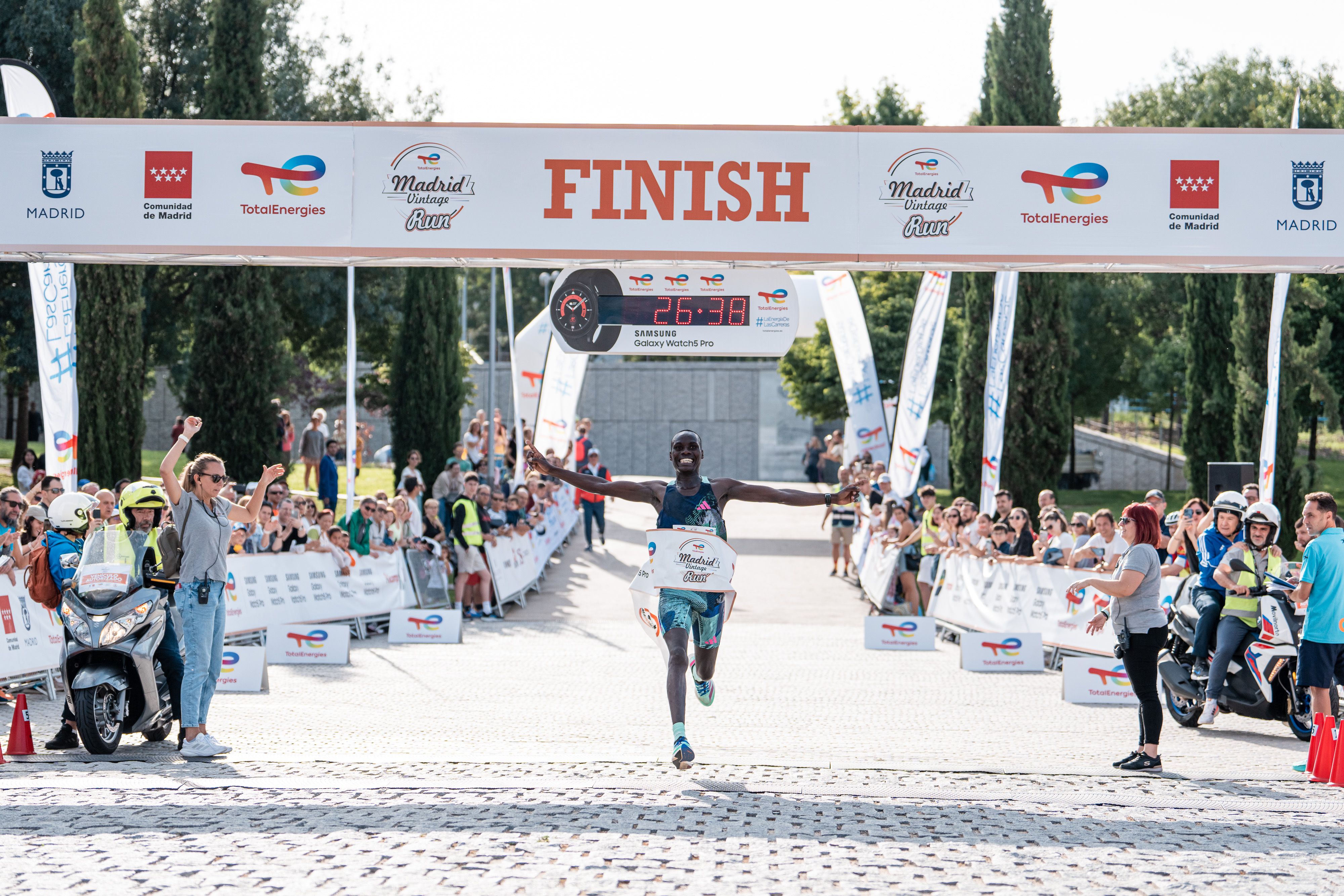 Victor Kipruto gana Madrid Vintage Run by TotalEnergies con las segunda mejor marca mundial del año en 10 km. SPORTMEDIA-MAPOMA