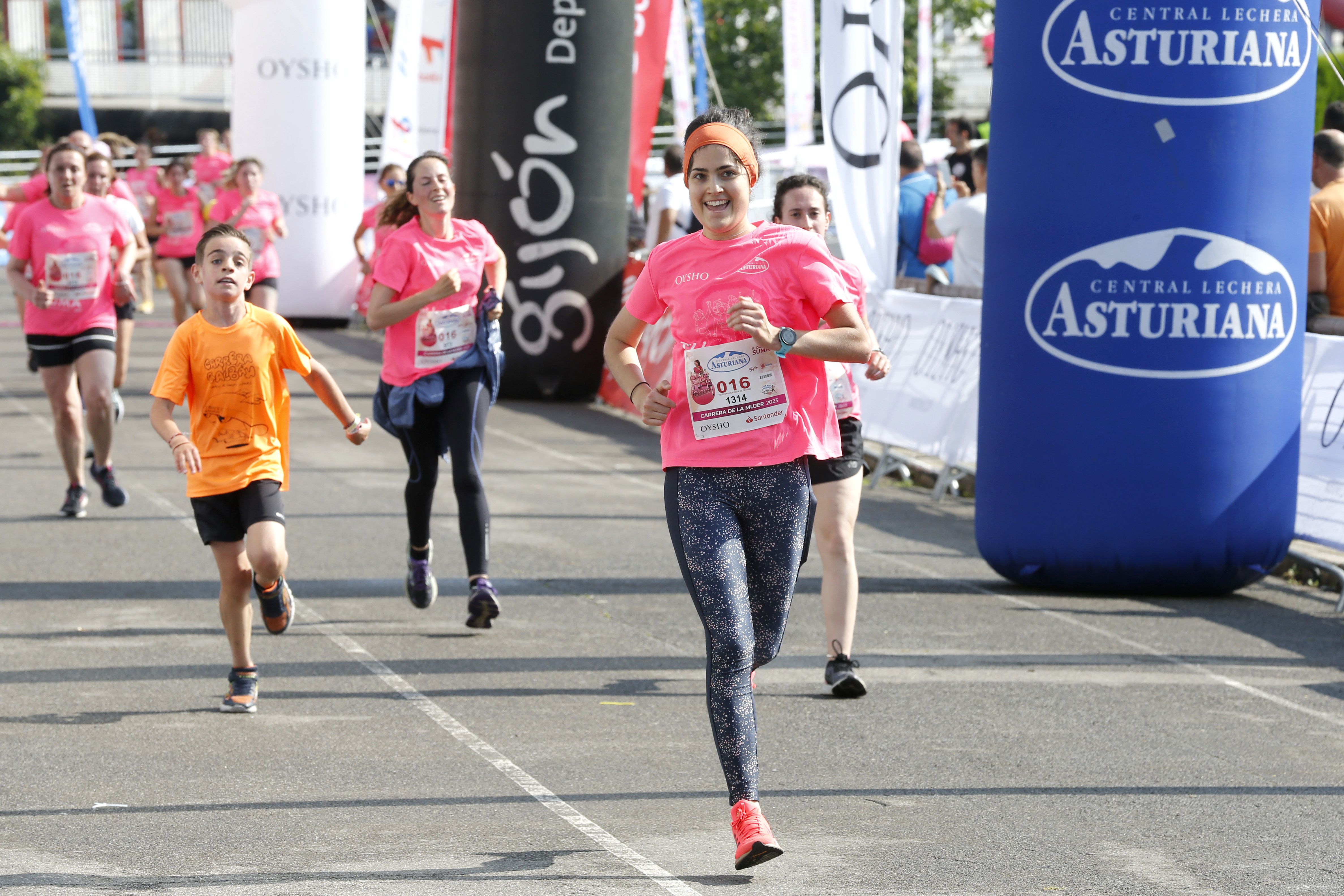 Las mejores fotos de la Carrera de la Mujer de Gijón 2023. 2385