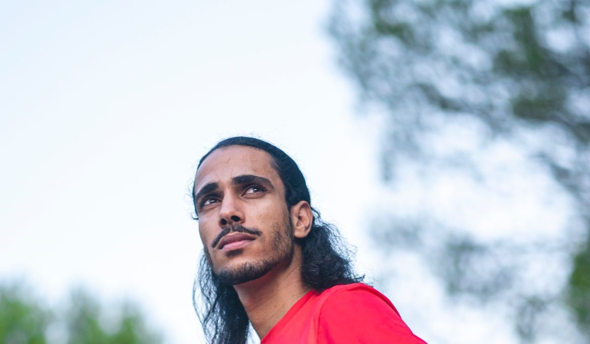 Mo Katir ha presentado un poema en colaboración con ASICS que ya puedes escuchar en Spotify. FOTORUNNERS.