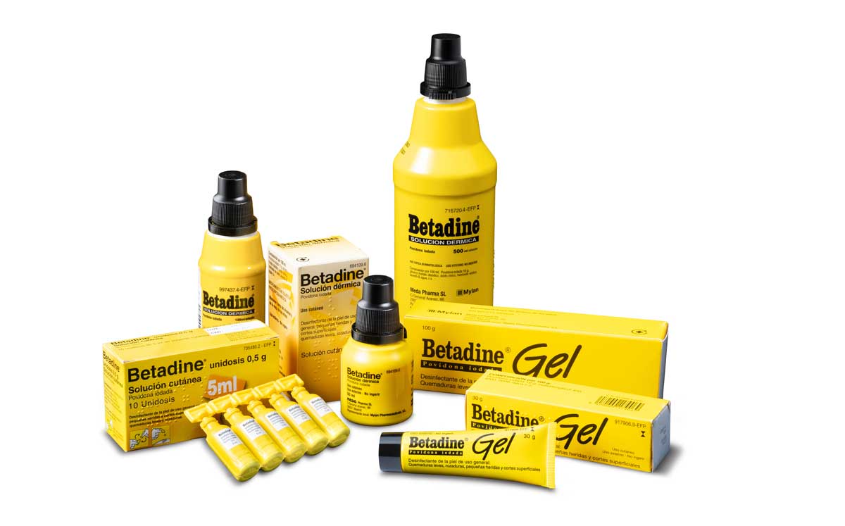 Líquido en diferentes tamaños, en gel y en ampollas monodosis, Betadine tiene un formato ideal para cada uso. Líquido en diferentes tamaños, en gel y en ampollas monodosis, Betadine tiene un formato ideal para cada uso.