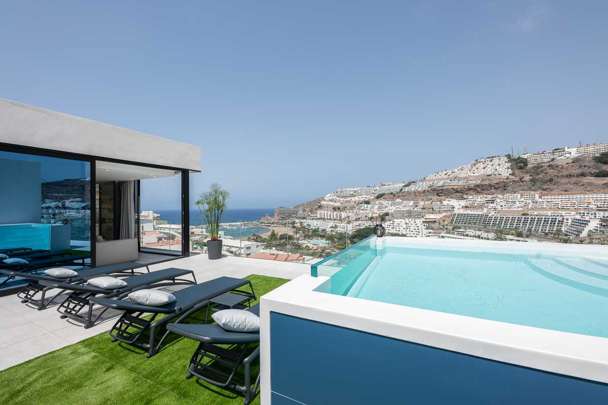 The One Luxury Apartments