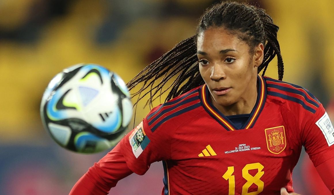 Salma Paralluelo durante unj partido de la Copa del Mundo de Fútbol 2023. EFE.