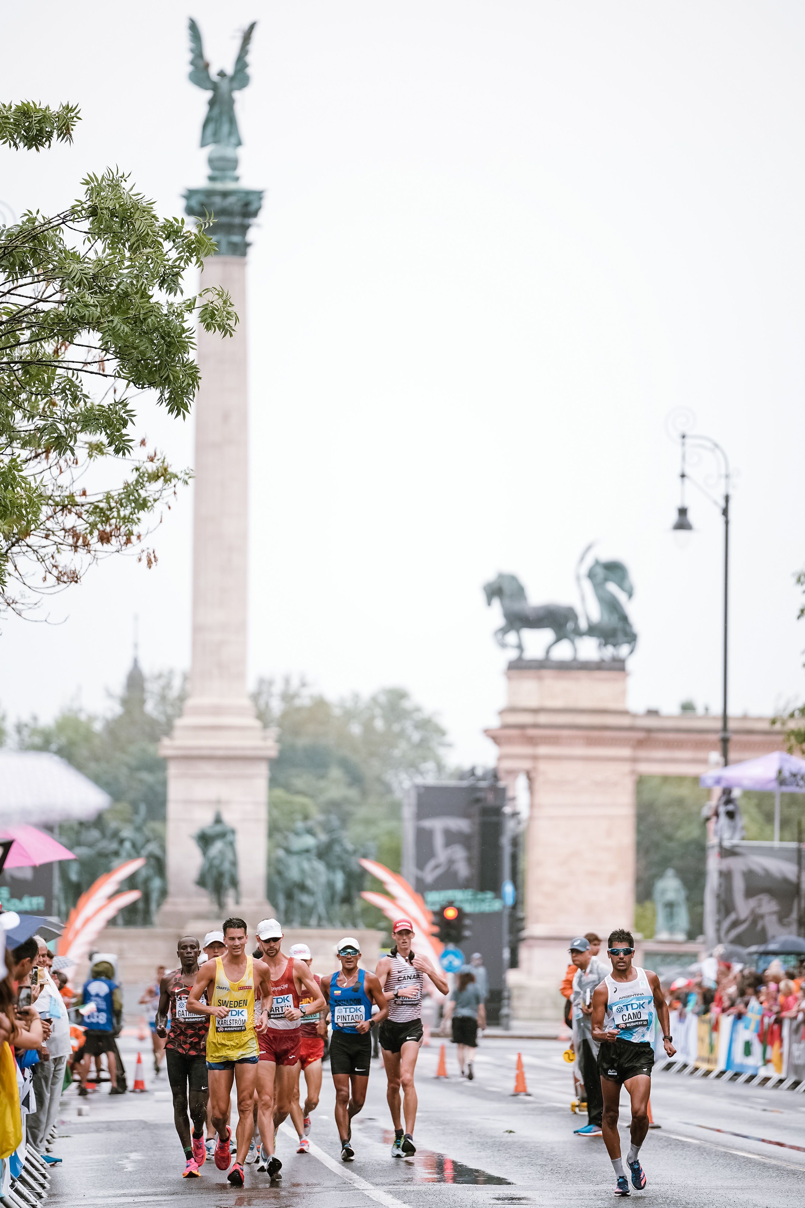 En la Plaza de los Héroes, un lugar icónico de Budapest, se ha disputado esta final de los 20 kilómetros marcha. SPORTMEDIA.