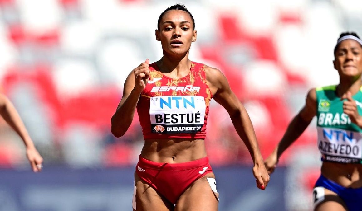 Jaël Bestué en las series preliminares de los 200 metros en Budapest 2023. EFE.