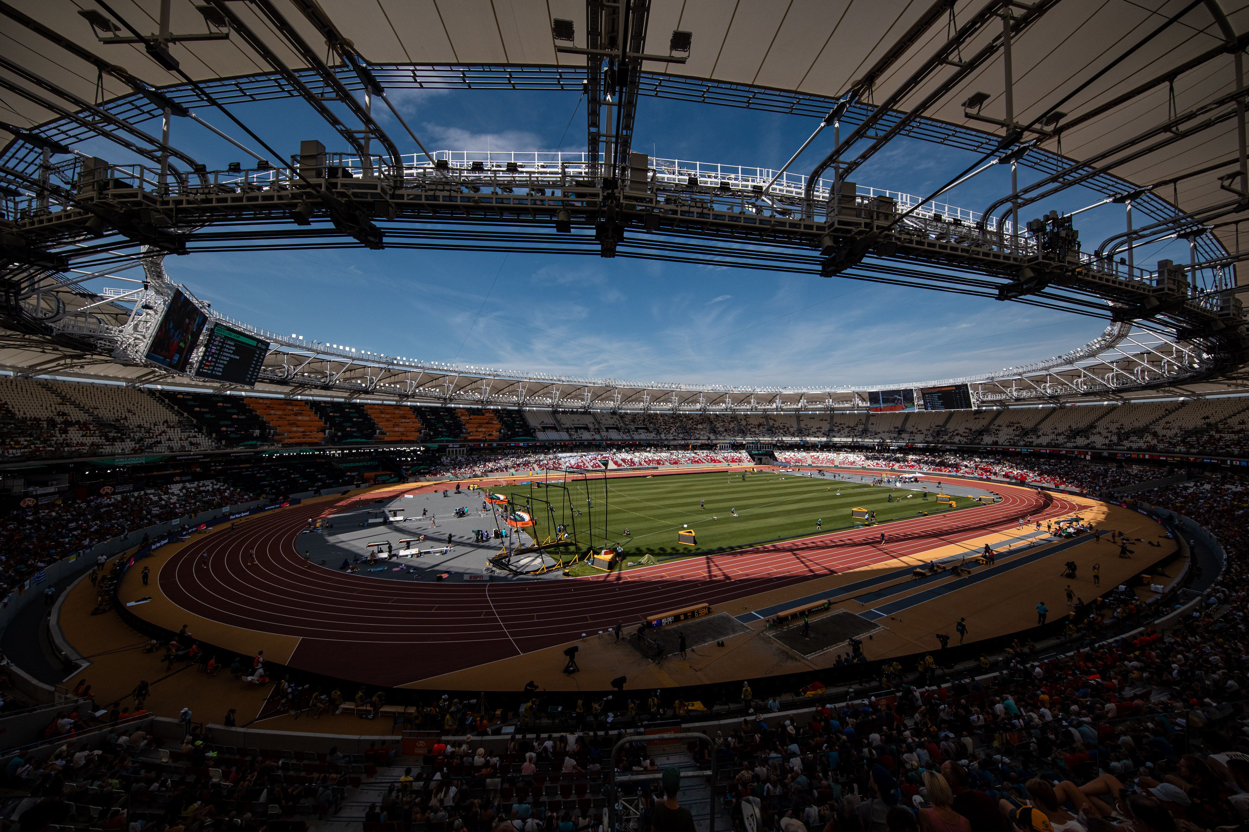 Aspecto general durante una matinal en el Centro Nacional de Atletismo de Budapest, donde se están celebrando los Mundiales de 2023. SPORTMEDIA.