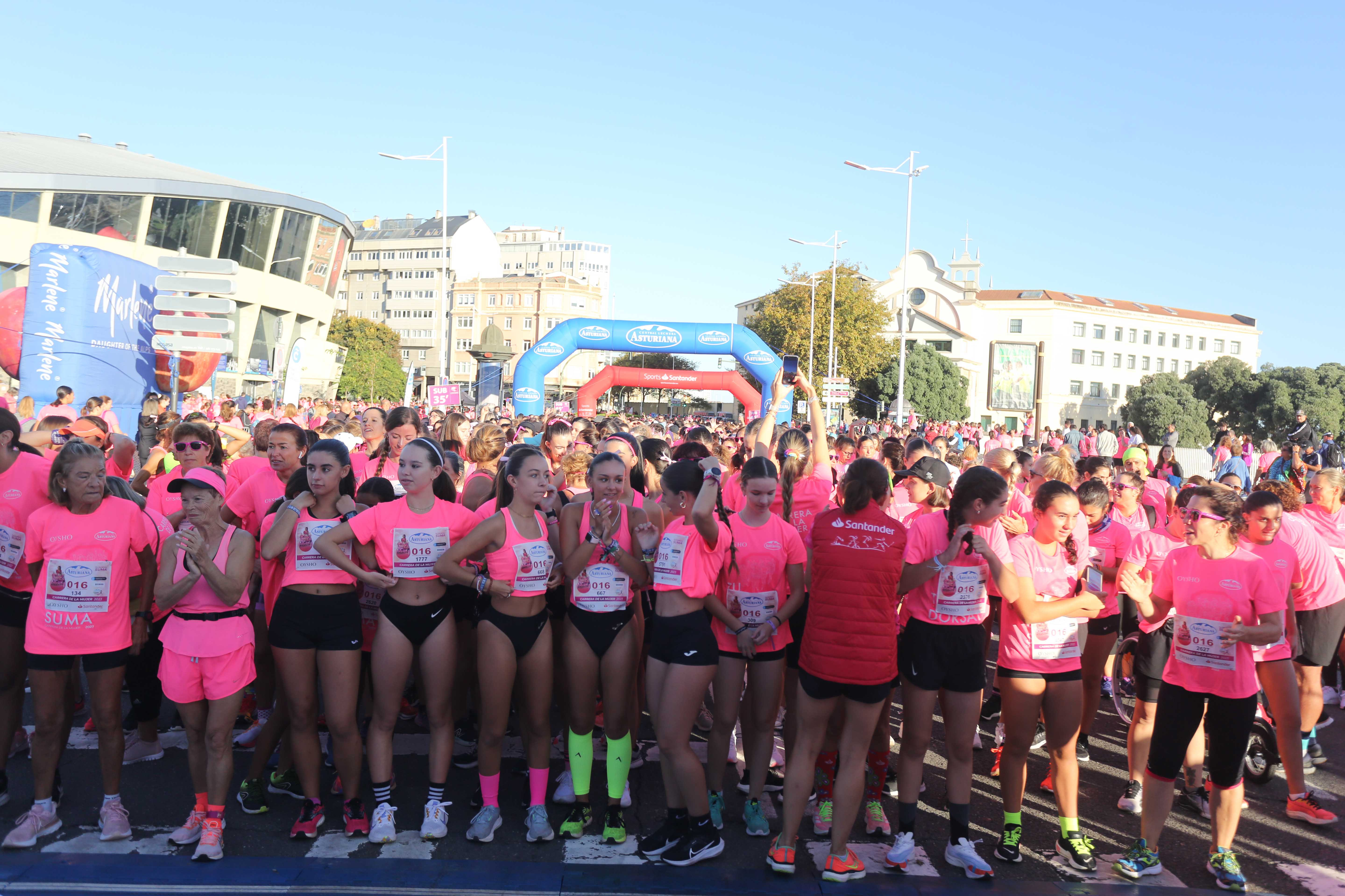 Salida Carrera de la Mujer A Coruña 2023. X17A0304