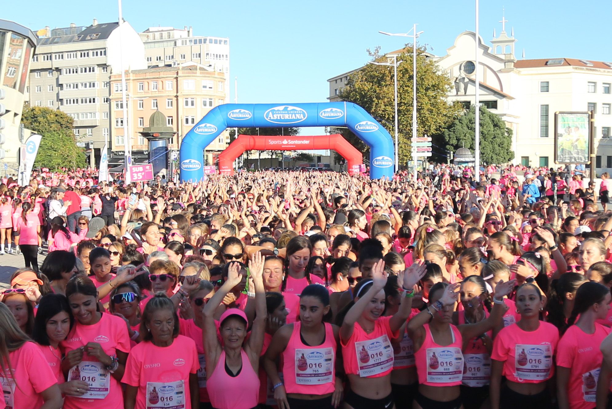Salida Carrera de la Mujer A Coruña 2023. X17A0524