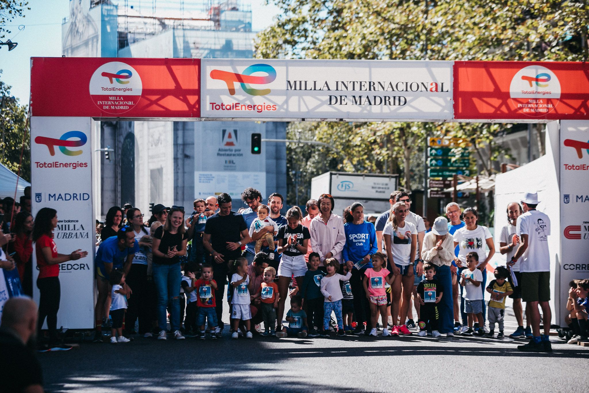 Las mejores fotos de las carreras infantiles en la TotalEnergies Milla Internacional de Madrid 2023. (2)