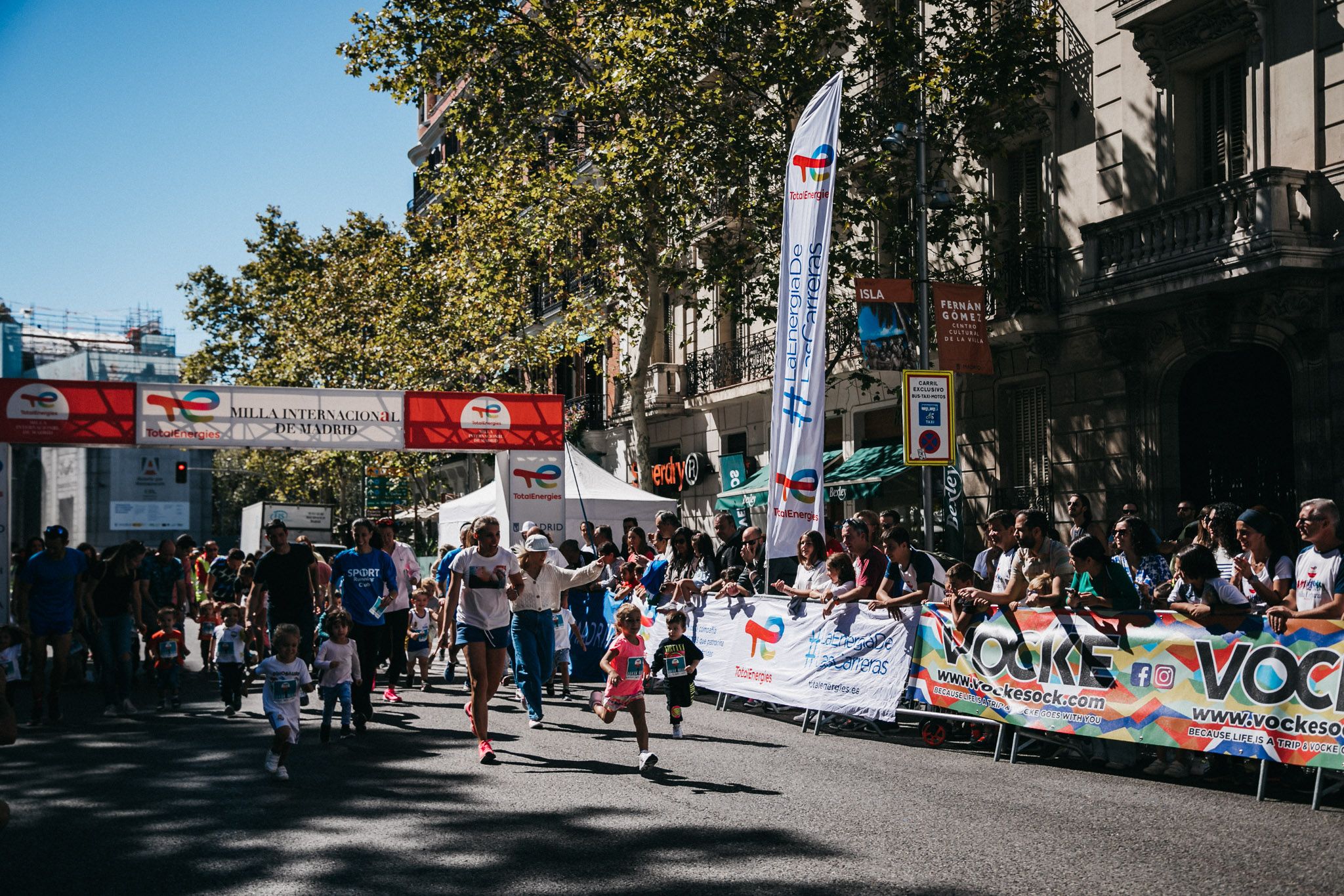 Las mejores fotos de las carreras infantiles en la TotalEnergies Milla Internacional de Madrid 2023. (3)