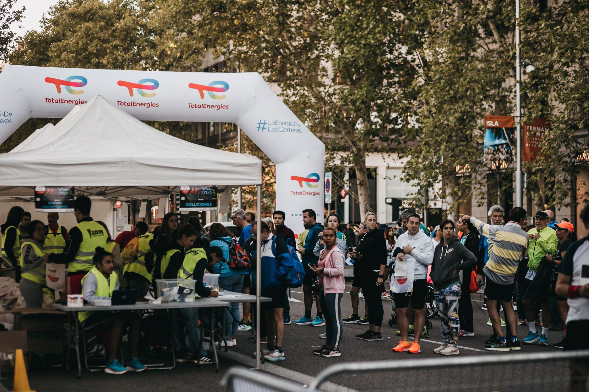 Las mejores fotos de las carreras populares en la TotalEnergies Milla Internacional de Madrid 2023. (5)