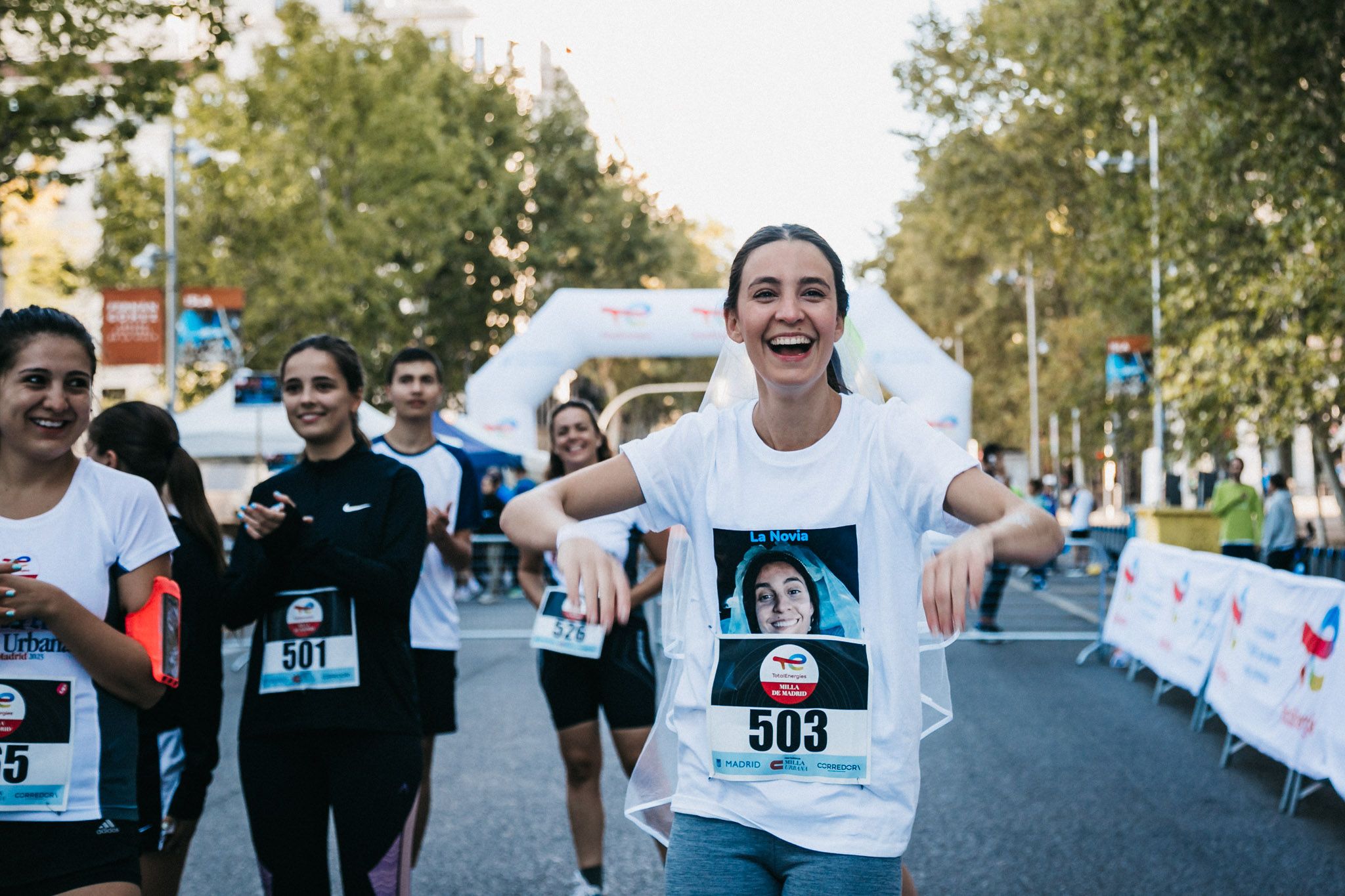 Las mejores fotos de las carreras populares en la TotalEnergies Milla Internacional de Madrid 2023. (59)