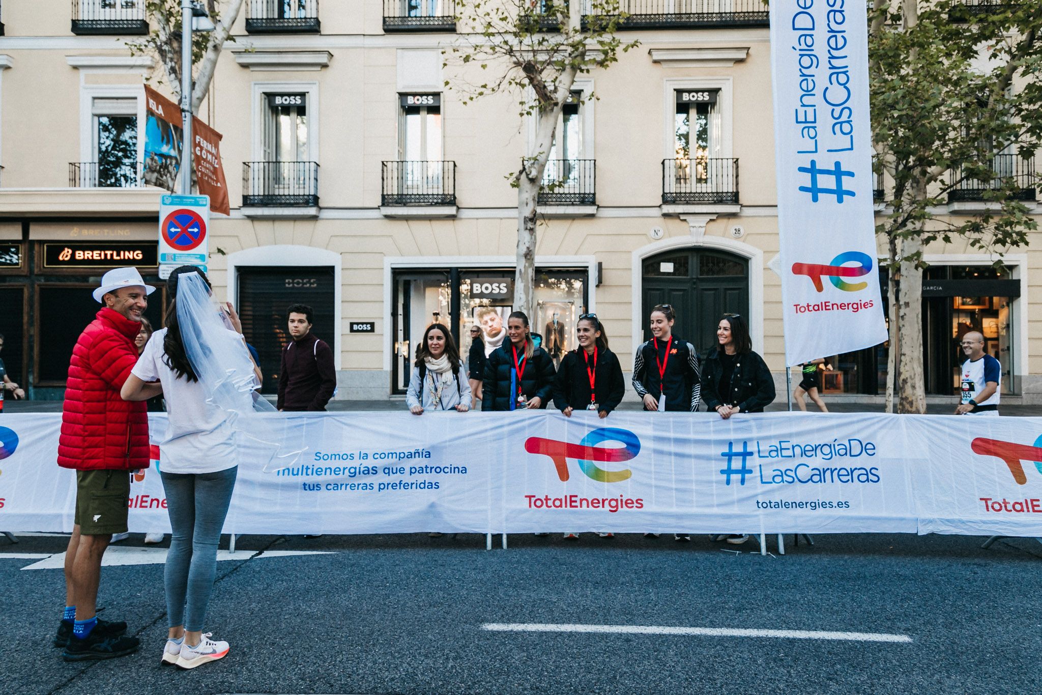 Las mejores fotos de las carreras populares en la TotalEnergies Milla Internacional de Madrid 2023. (61)