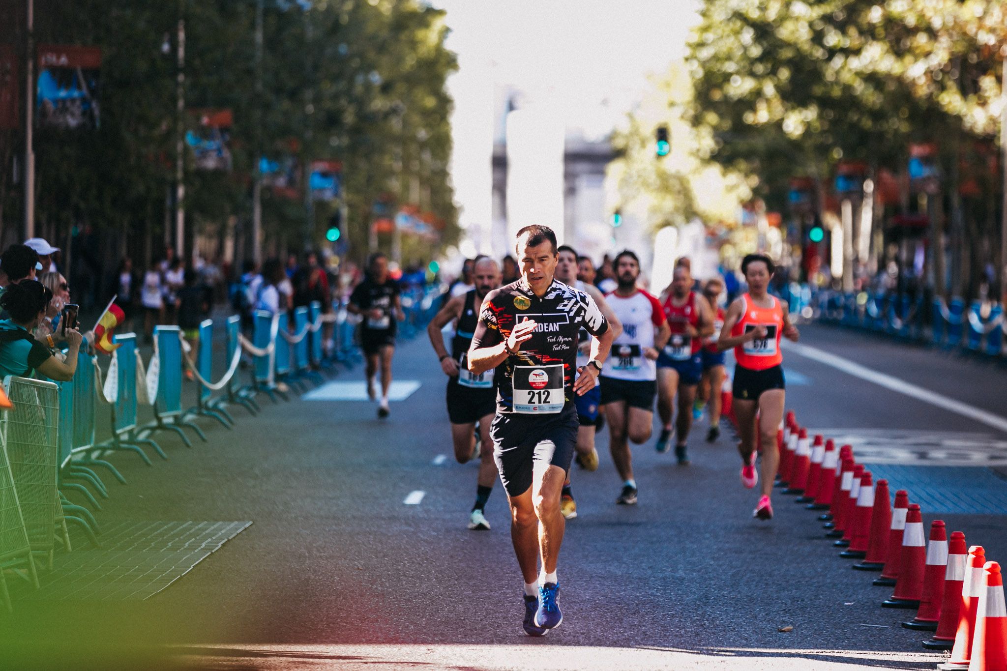 Las mejores fotos de las carreras populares en la TotalEnergies Milla de Madrid 2023. (44)