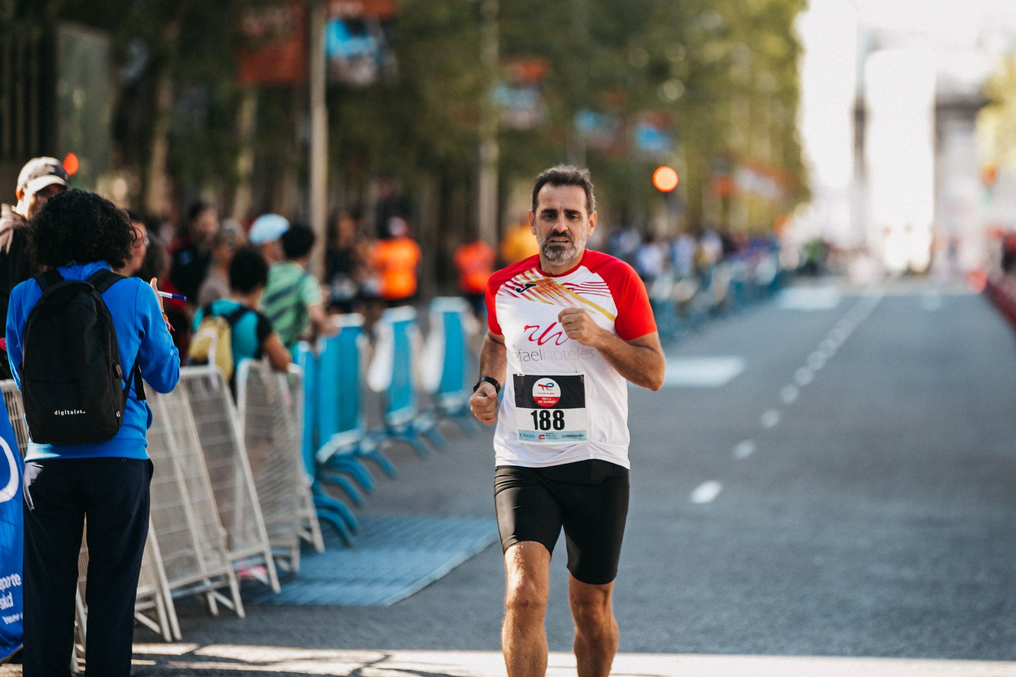 Las mejores fotos de las carreras populares en la TotalEnergies Milla de Madrid 2023. (53)