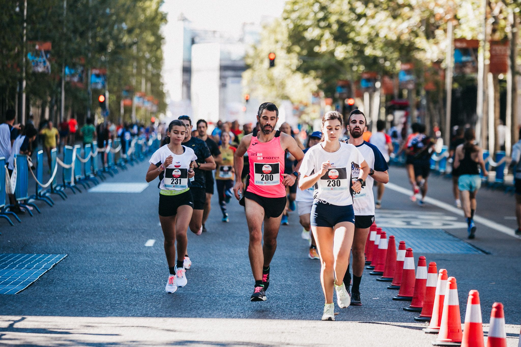 Las mejores fotos de las carreras populares en la TotalEnergies Milla de Madrid 2023. (61)