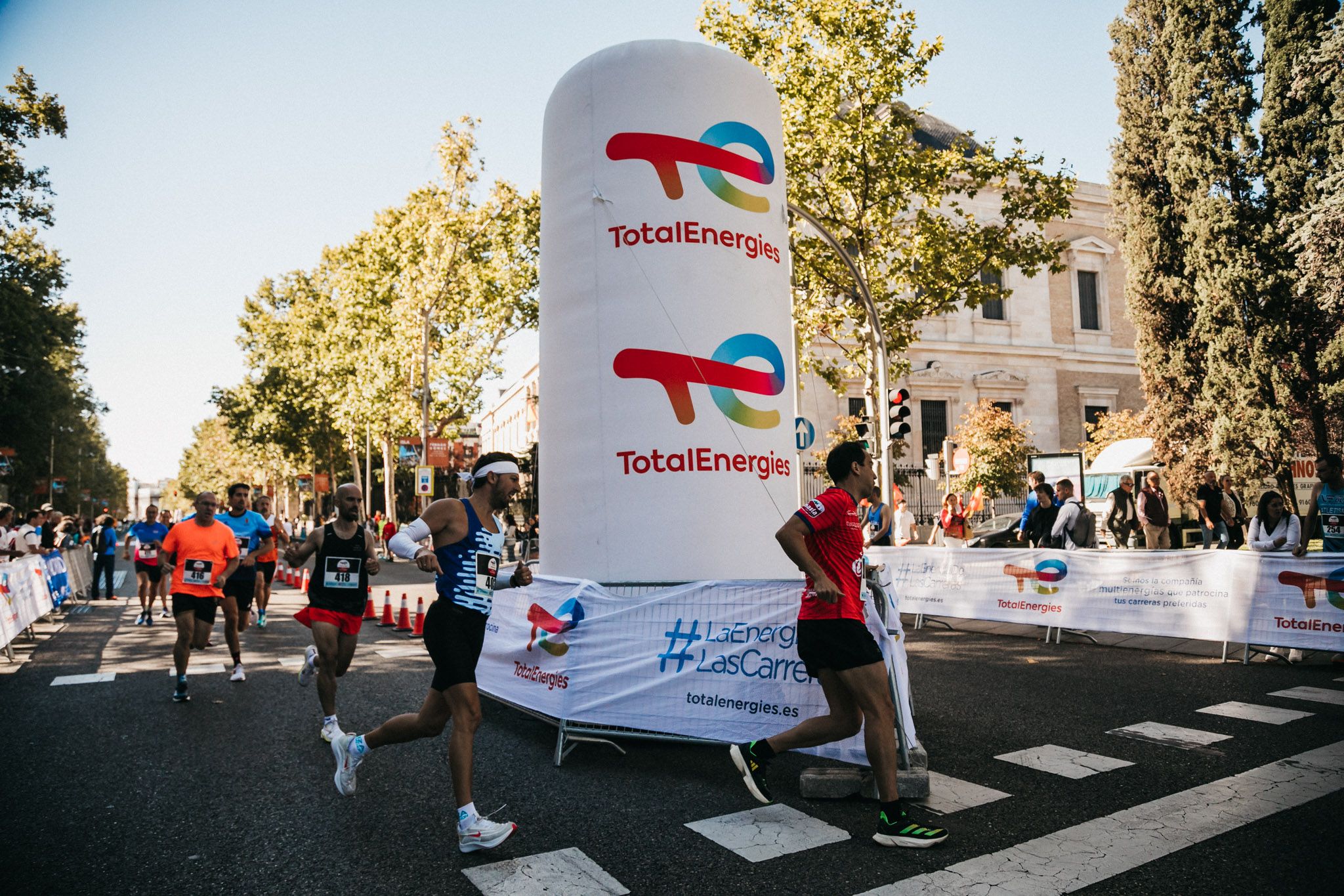 Las mejores fotos de las carreras populares en la TotalEnergies Milla de Madrid 2023. (91)