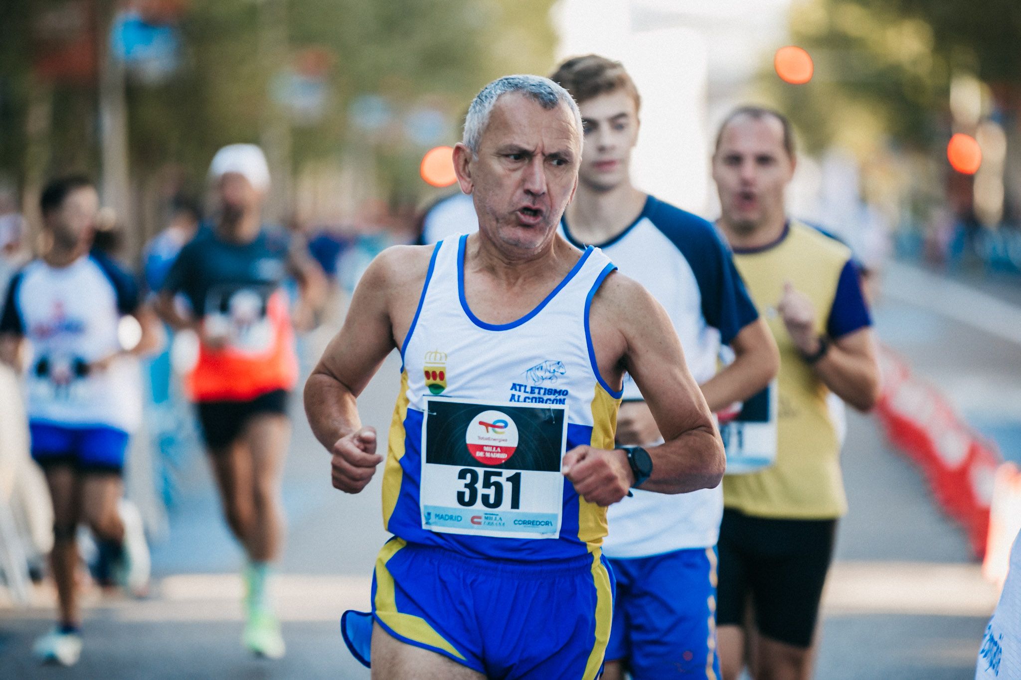 Las mejores fotos de las carreras populares en la TotalEnergies Milla Internacional de Madrid 2023. (116)
