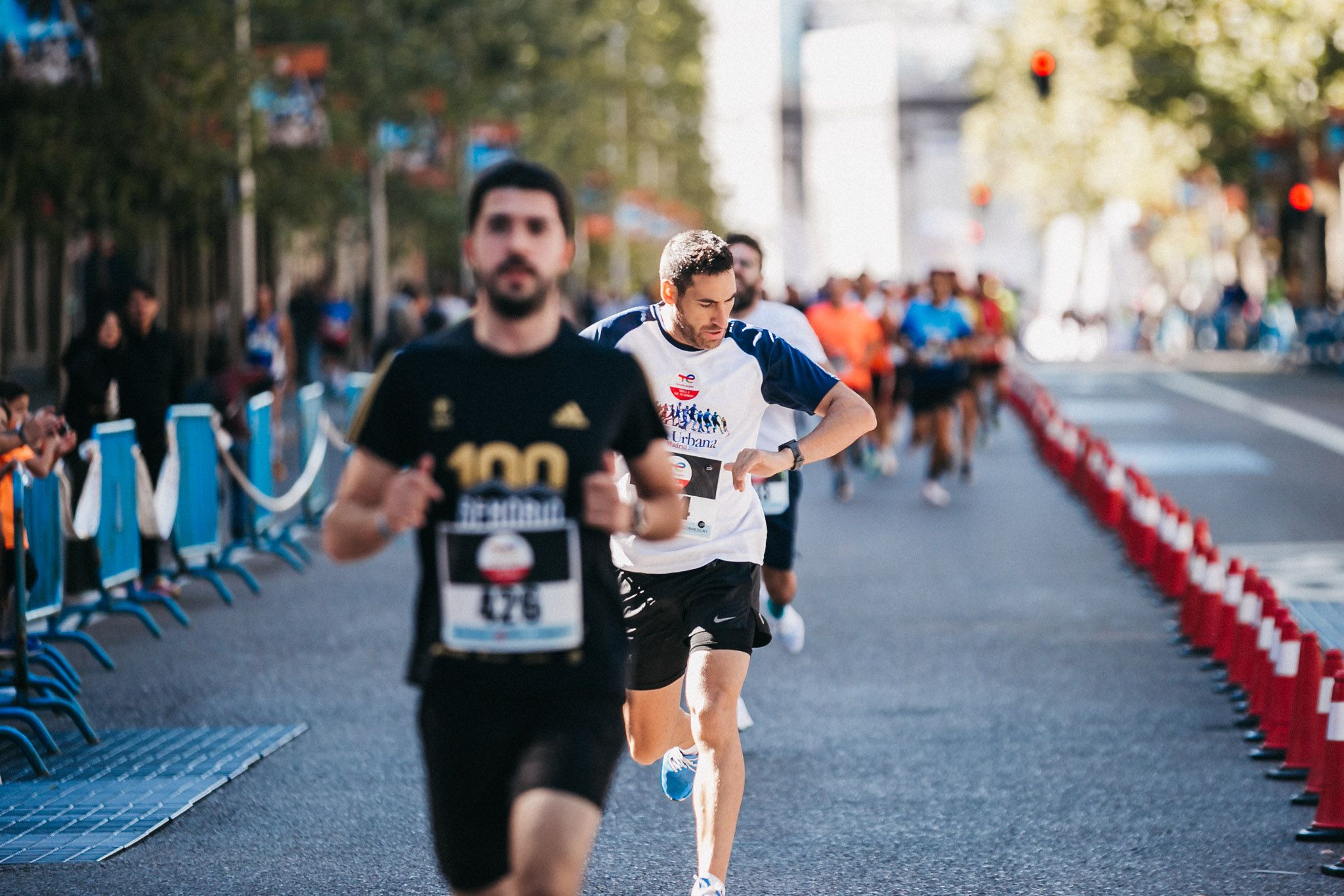 Las mejores fotos de las carreras populares en la TotalEnergies Milla de Madrid 2023. (97)