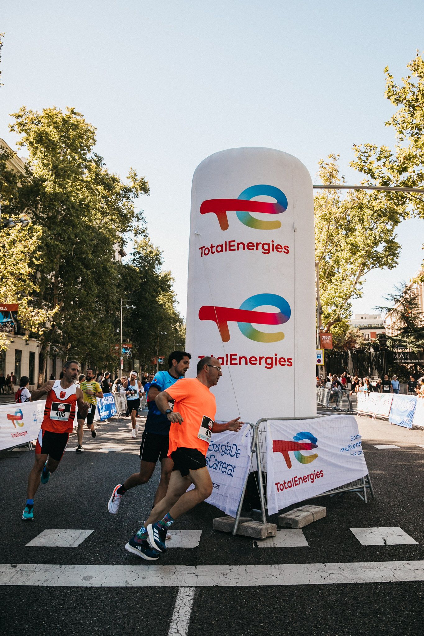 Las mejores fotos de las carreras populares en la TotalEnergies Milla de Madrid 2023. (101)