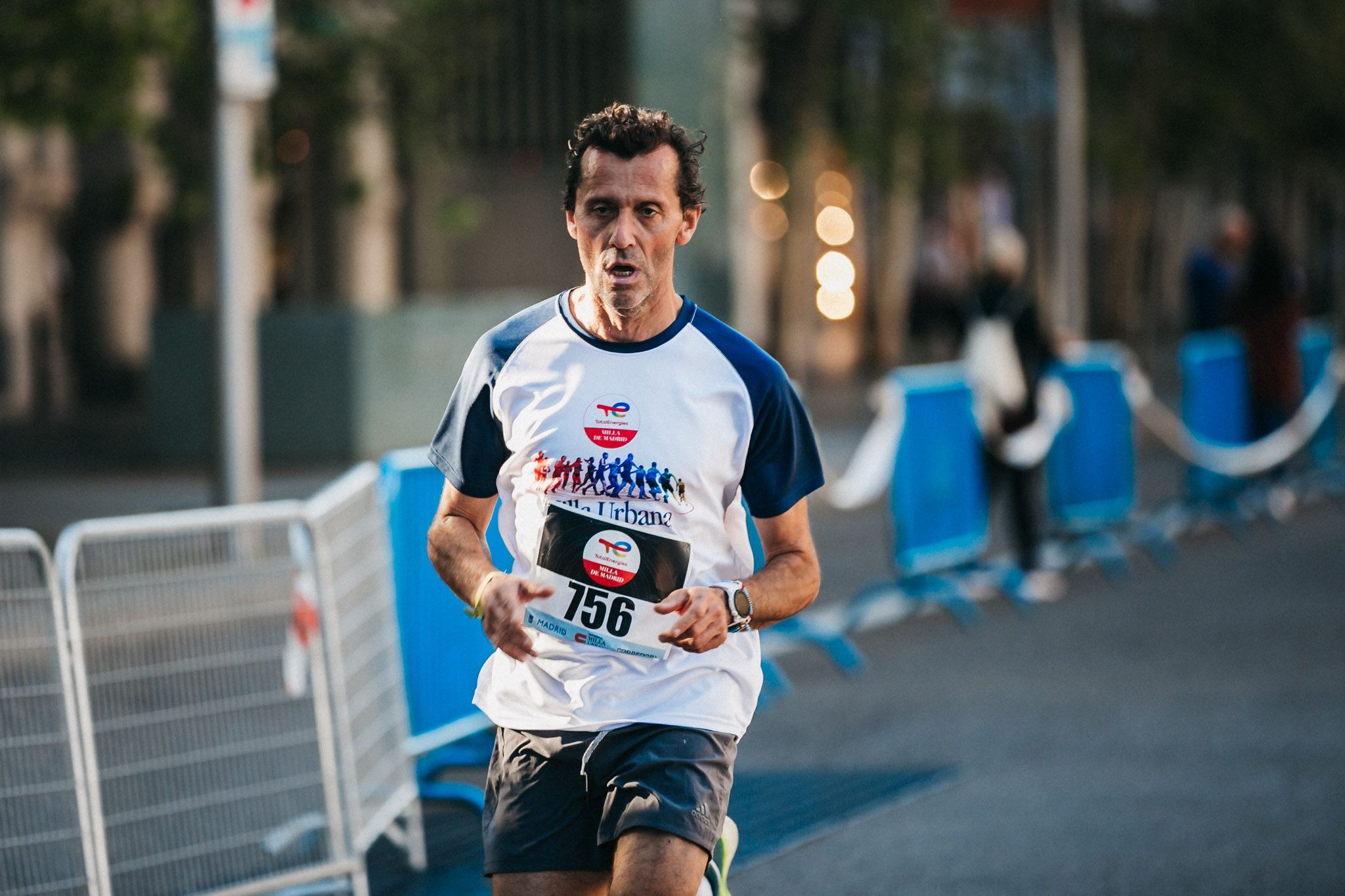 Las mejores fotos de las carreras populares en la TotalEnergies Milla Internacional de Madrid 2023. (129)