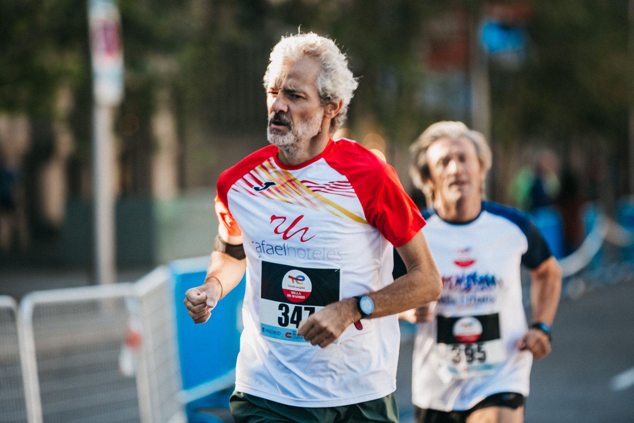 Las mejores fotos de las carreras populares en la TotalEnergies Milla Internacional de Madrid 2023. (133)