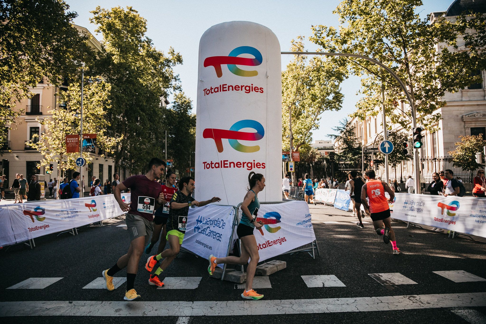 Las mejores fotos de las carreras populares en la TotalEnergies Milla de Madrid 2023. (132)