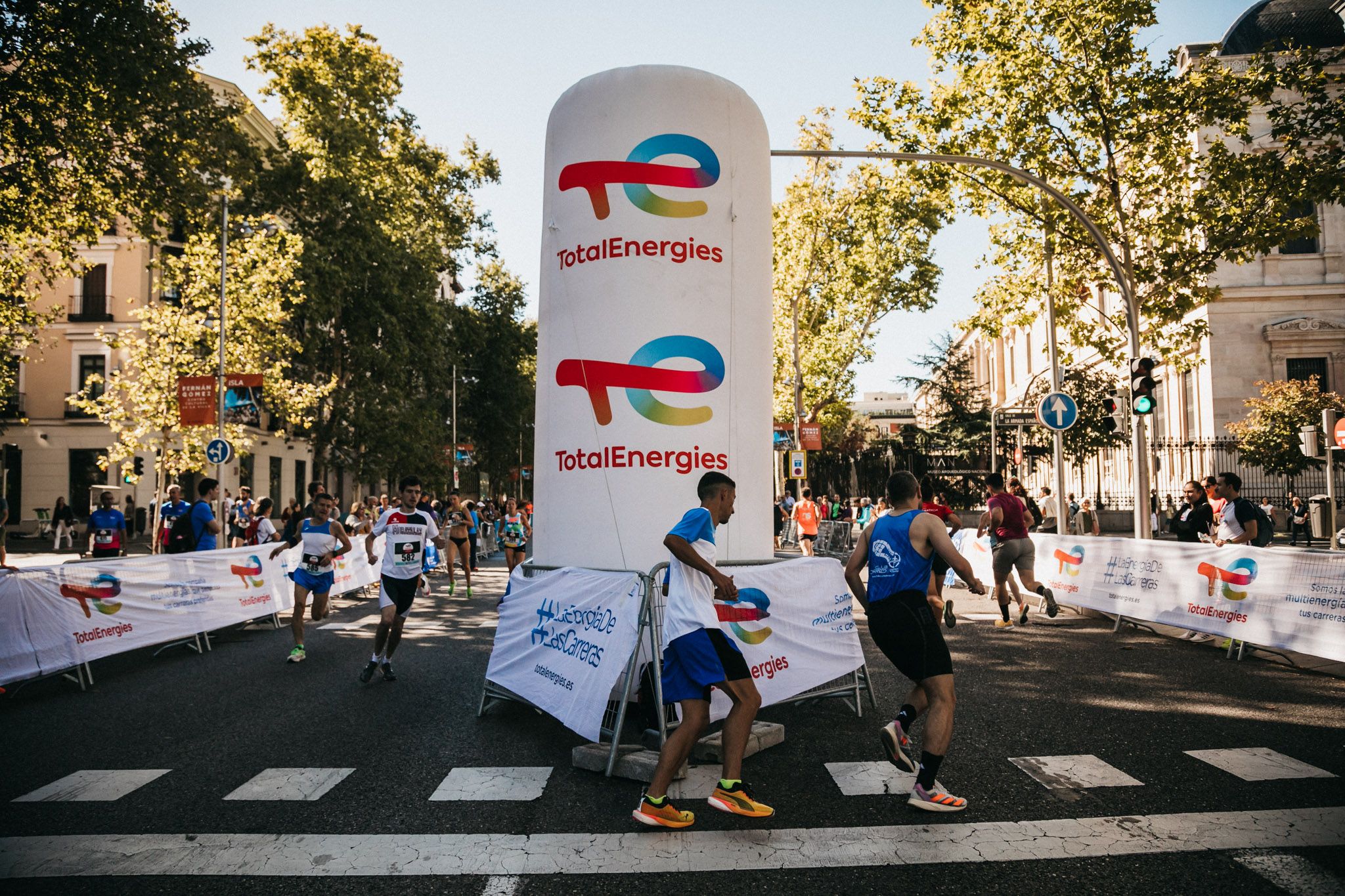 Las mejores fotos de las carreras populares en la TotalEnergies Milla de Madrid 2023. (133)