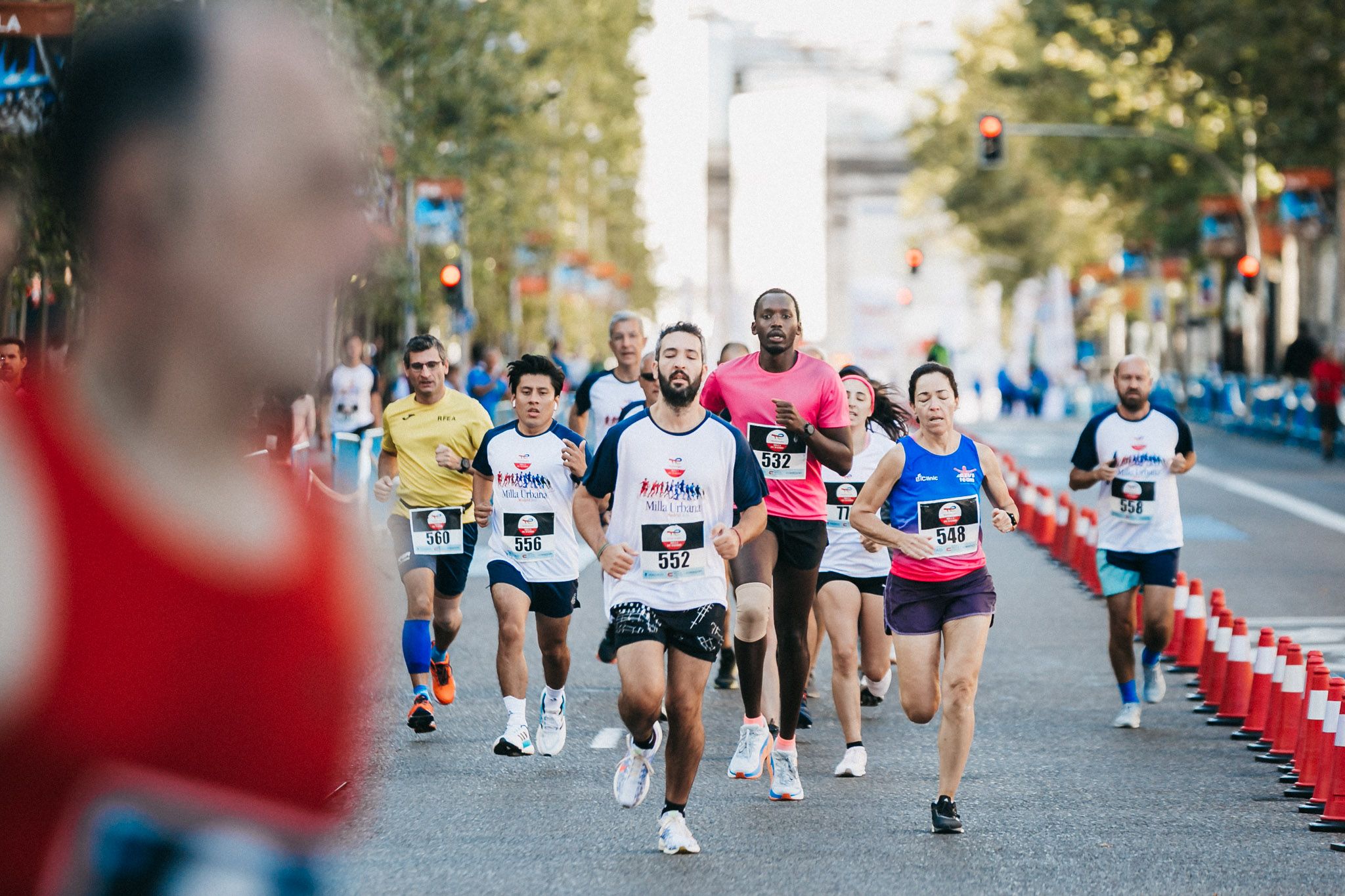 Las mejores fotos de las carreras populares en la TotalEnergies Milla Internacional de Madrid 2023. (179)