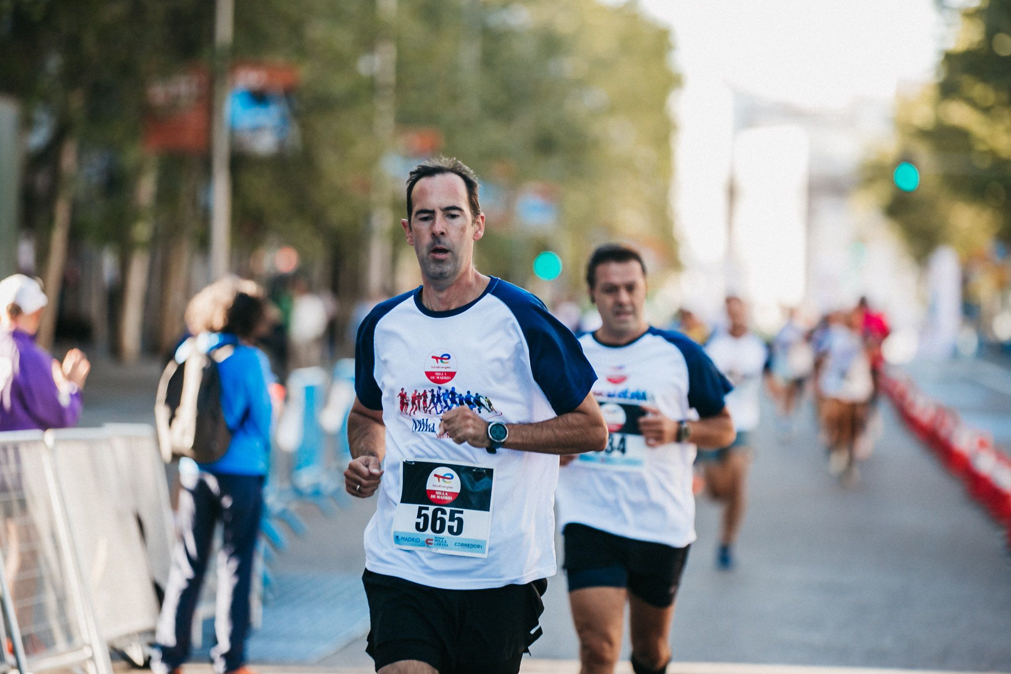 Las mejores fotos de las carreras populares en la TotalEnergies Milla Internacional de Madrid 2023. (188)