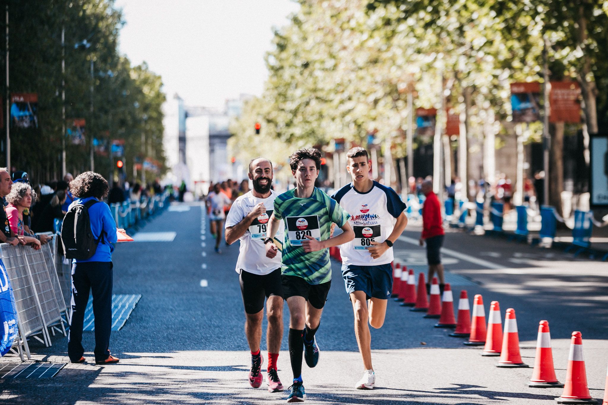 Las mejores fotos de las carreras populares en la TotalEnergies Milla de Madrid 2023. (172)