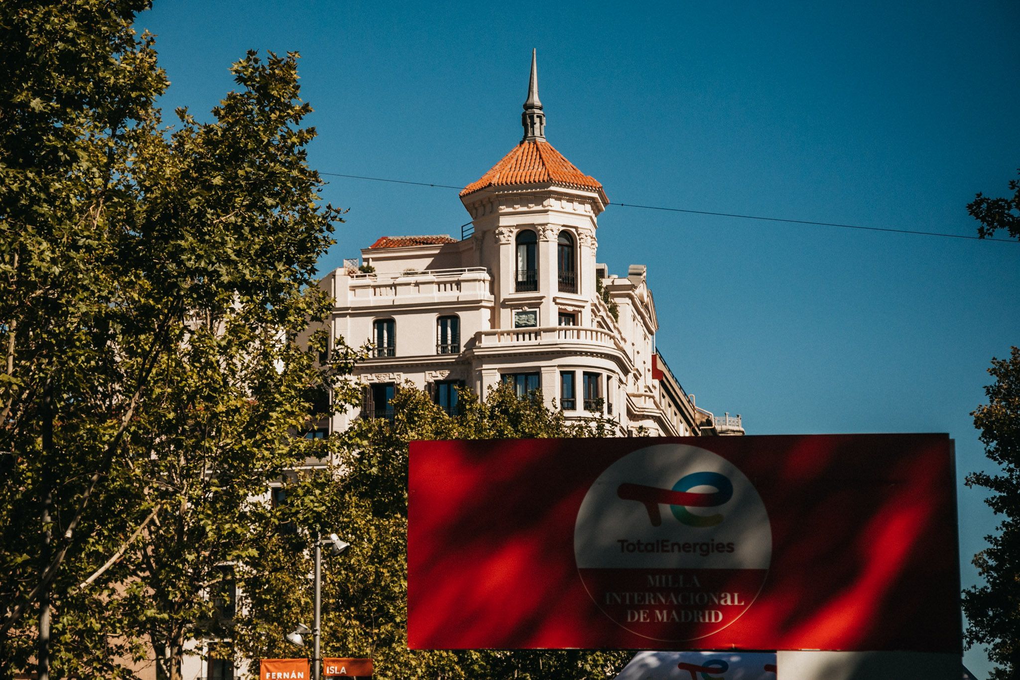 Las mejores fotos de las carreras populares en la TotalEnergies Milla de Madrid 2023. (182)